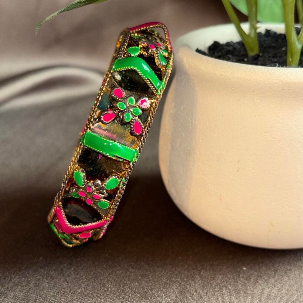 Green and pink floral bangle